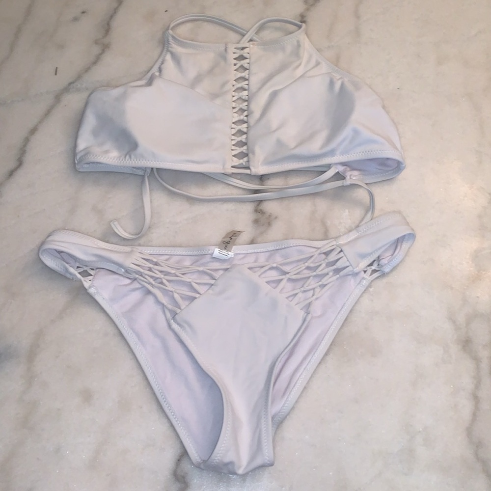 White Bikini - image 2